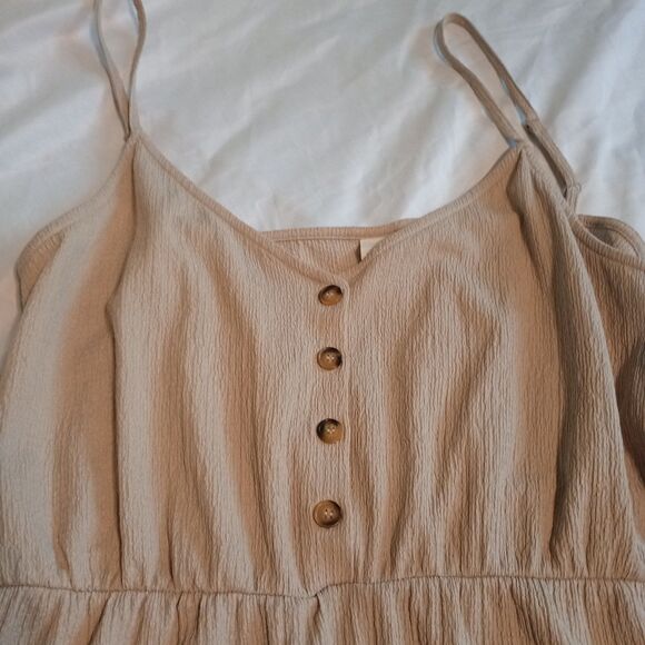 H&M XL Button Front Romper Adj Spaghetti Straps, Comfy Cruise Beach Resort - Picture 2 of 9